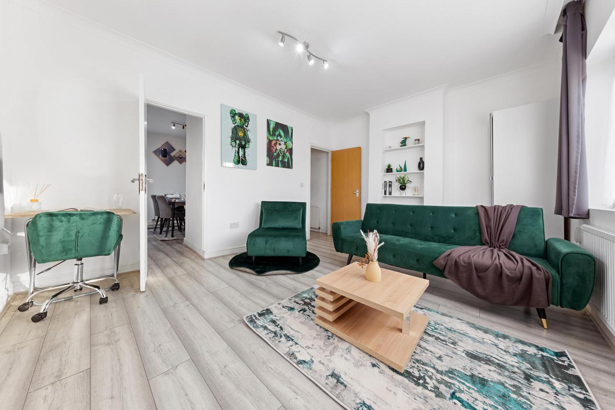 Green Hype - 10 Mins To Stadium - Sleeps 8 Лондон Экстерьер фото
